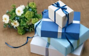 How To Stop Spending Too Much At The Holidays